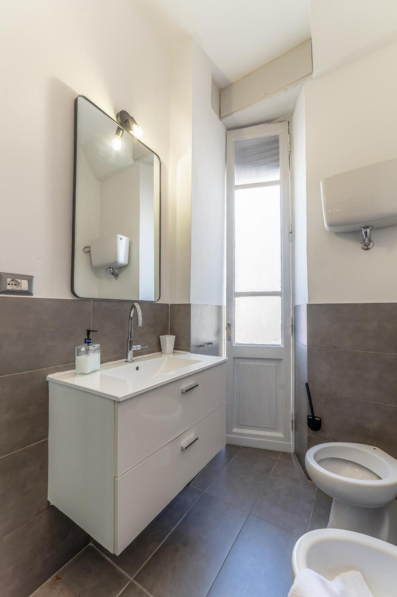 Elegant Palumbo Apartment Rome